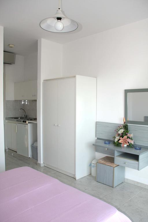 Sun Maris Aparthotel Фалираки Стая снимка